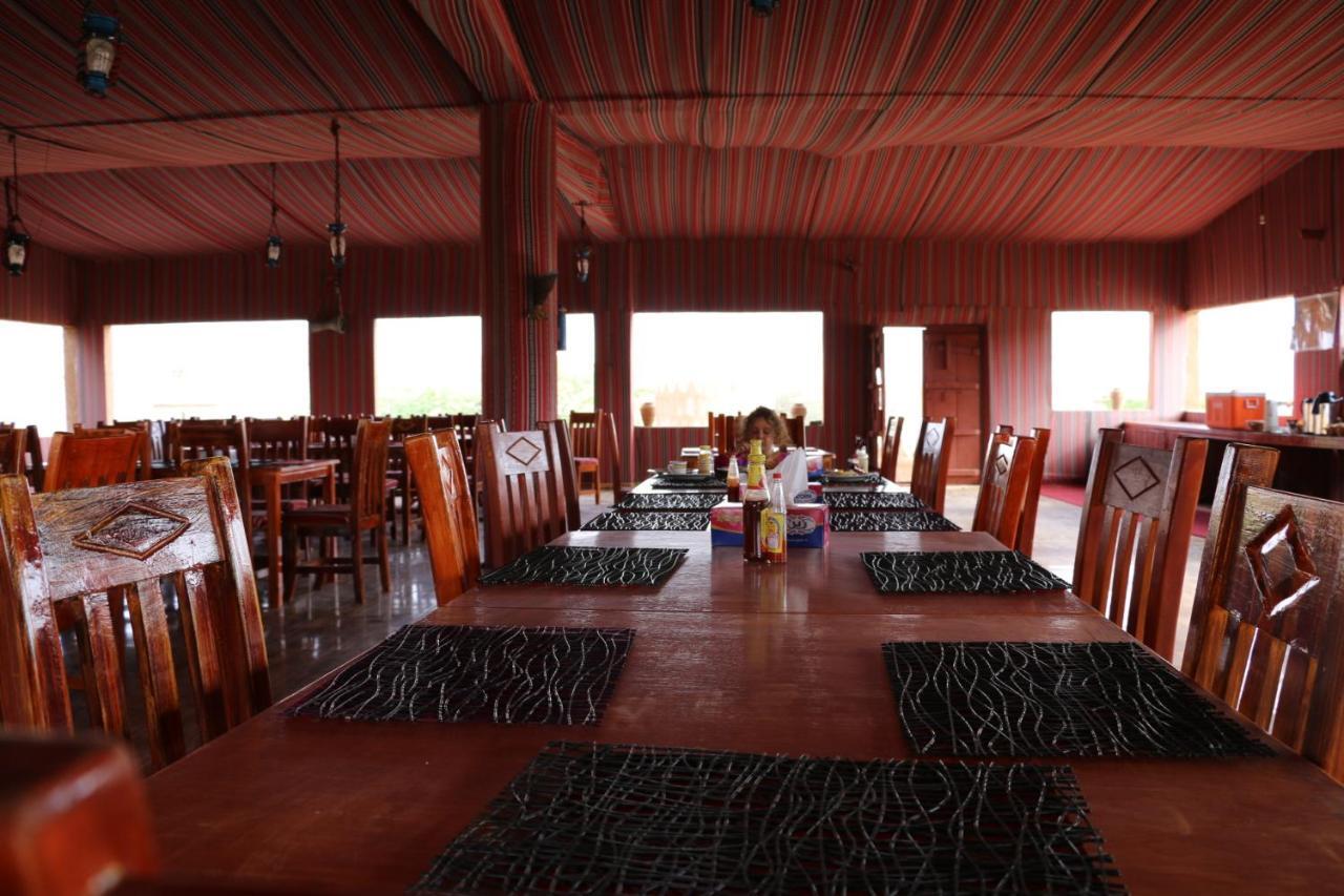 Safari Desert Camp Shāhiq Εξωτερικό φωτογραφία